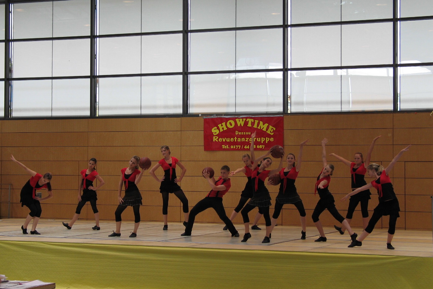 Dessau-Rolauer Tanzwettbewerb:  011. Now or never 